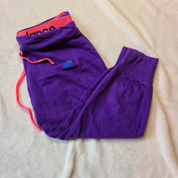 New Balance Crop Sweatpants Purple Womens Small Y2K style - Picture 2 of 9